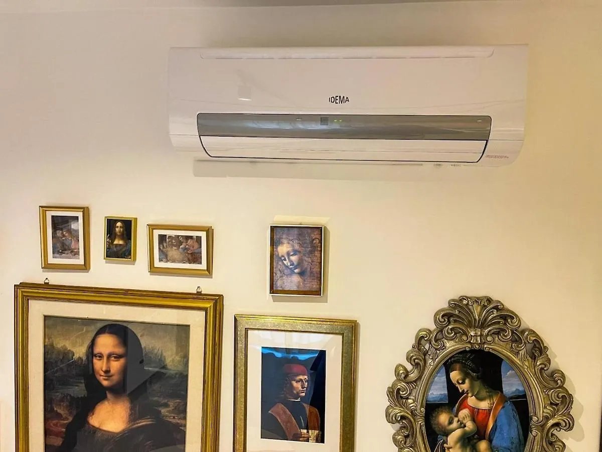 Holiday home Da Vinci Metro Studio Rome Italy