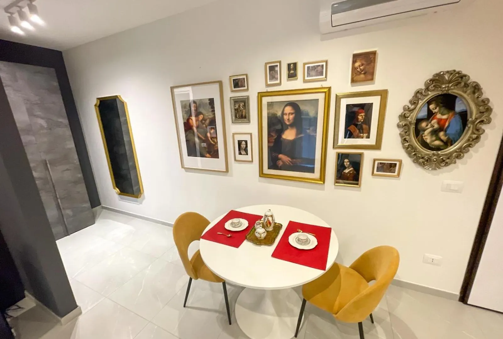 Da Vinci Metro Studio Rome Holiday home