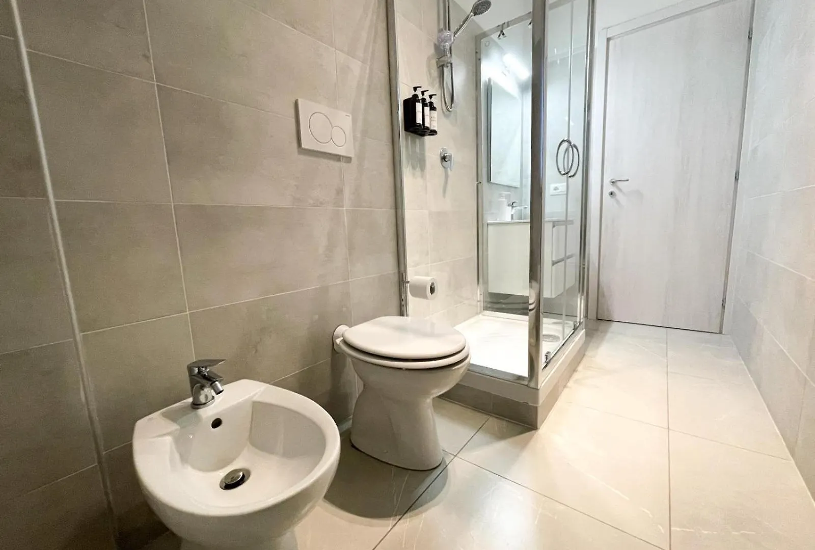 Tatil Evi Da Vinci Metro Studio Roma